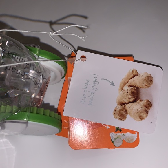 Chef n Vibe garlic chopper & scrub corn brush & avocado slicer - Picture 5 of 8